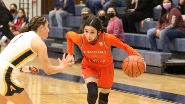 laredo united alexander girls basketball00015